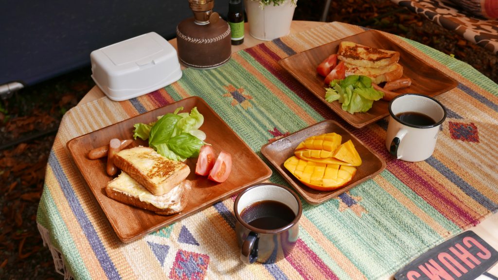 キャンプ朝食
