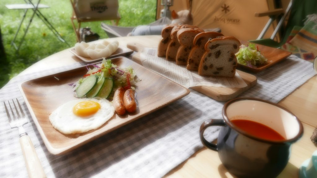 キャンプ朝食