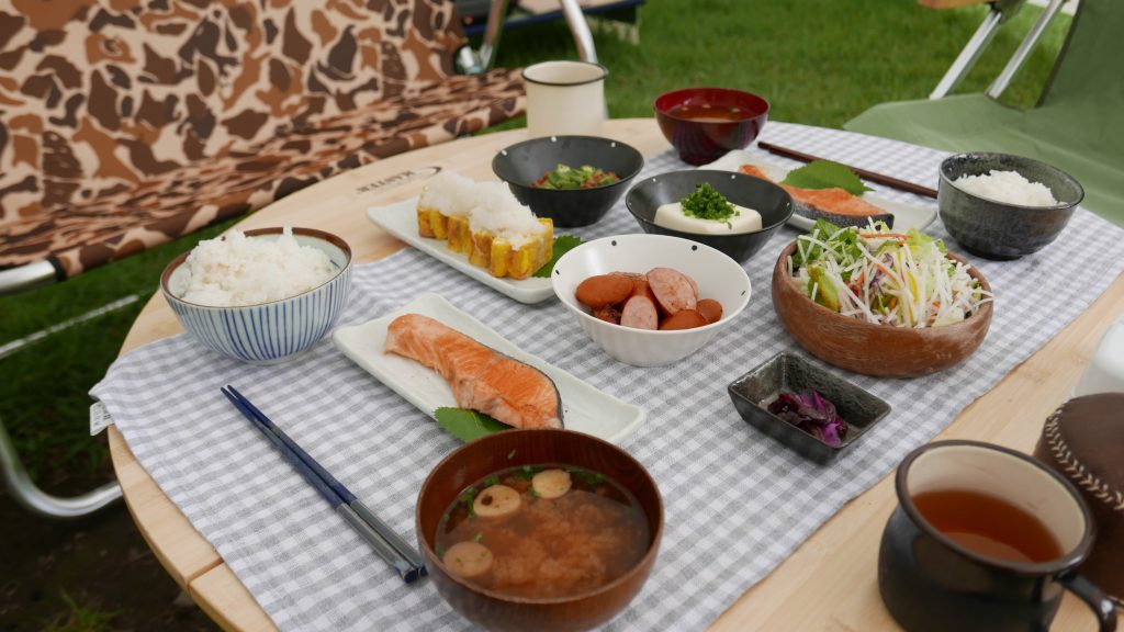キャンプ和食朝食